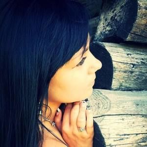 Meet your Posher, Tonya